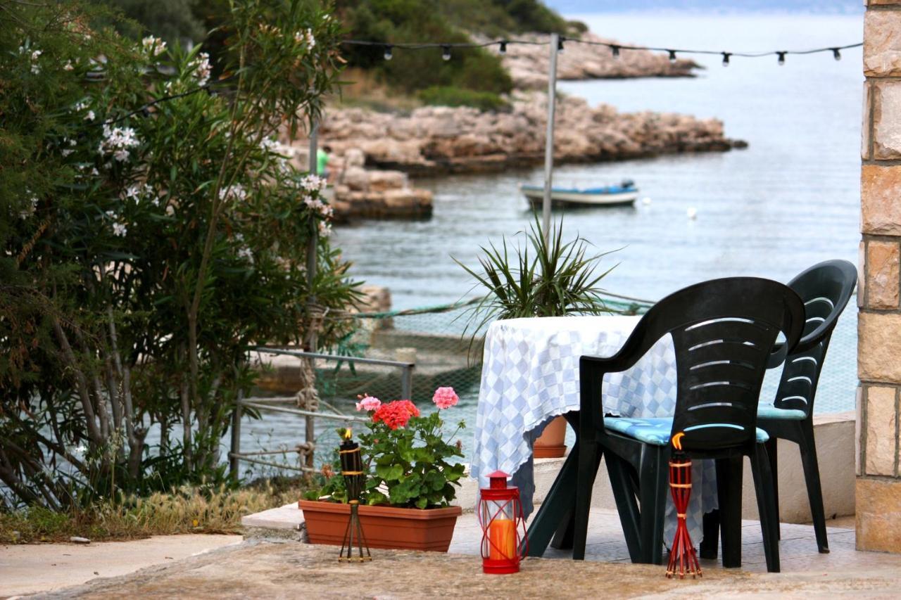 Apartments By The Sea Cove Zarace - Gdinj, Hvar - 2047 ภายนอก รูปภาพ