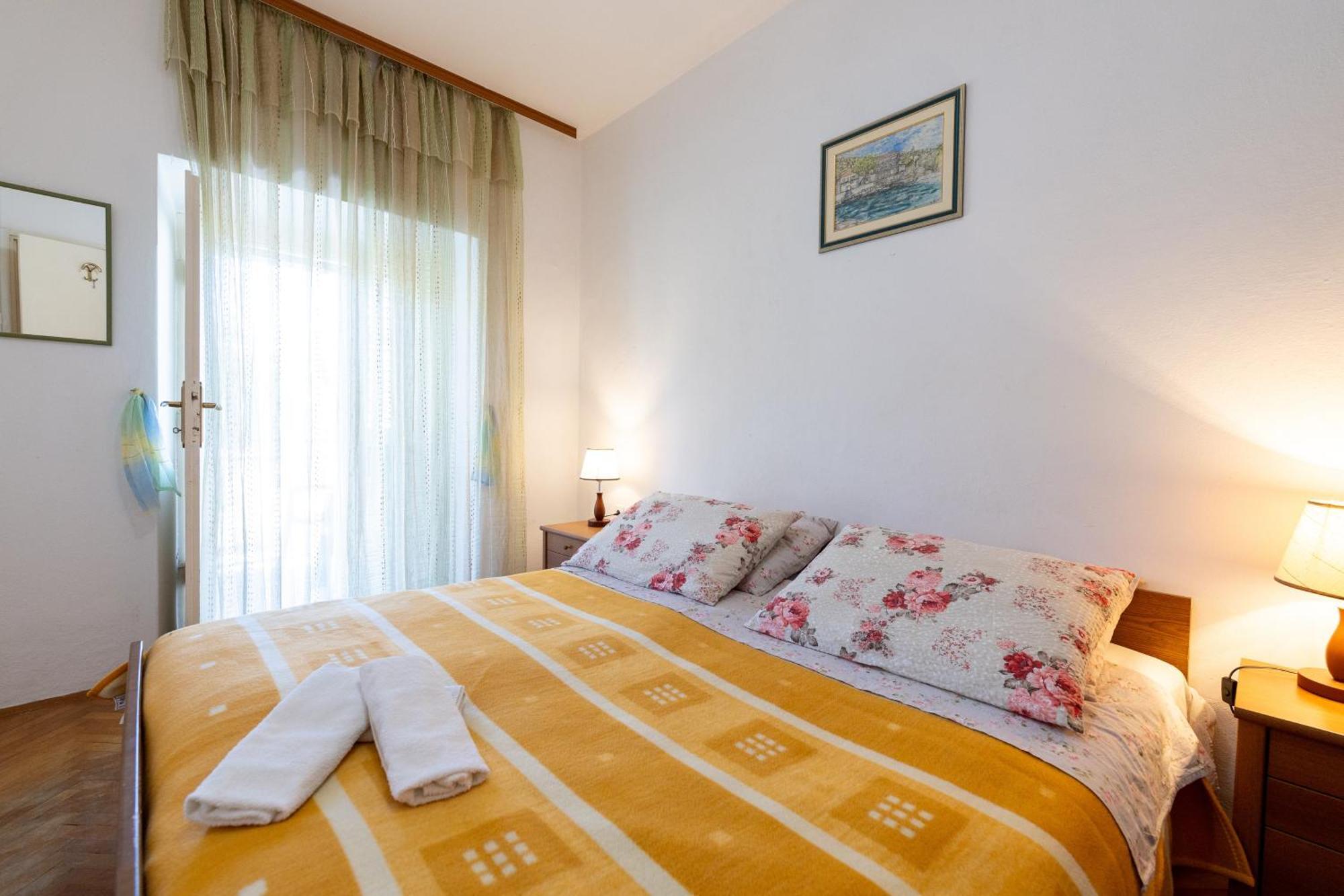 Apartments By The Sea Cove Zarace - Gdinj, Hvar - 2047 ภายนอก รูปภาพ